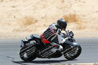 media/Apr-10-2022-SoCal Trackdays (Sun) [[f104b12566]]/Turn 9 (130pm)/